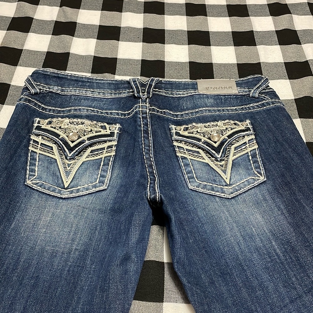Vigoss Dallas Capri Jeans 11/12 x 21 Faux Flap Embellished Metallic Stretch